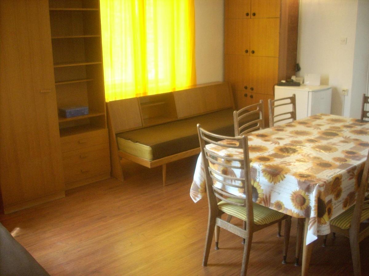 Apartment At Sea Lovran Bagian luar foto